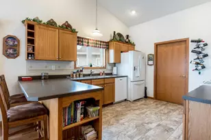 300 Ashley Ct, Alexandria, MN 56308 - Photo 14