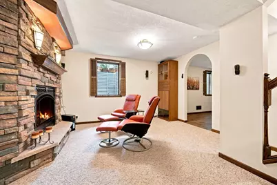 10900 Hyland Terrace, Eden Prairie, MN 55344 - Photo 32