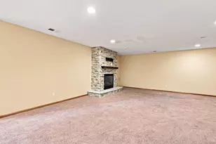 11649 Laketowne View, Albertville, MN 55301 - Photo 26