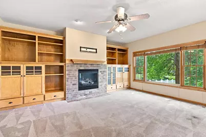 11649 Laketowne View, Albertville, MN 55301 - Photo 8
