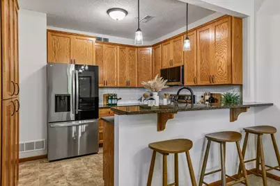 7808 Madelyn Creek Drive, Victoria, MN 55386 - Photo 6
