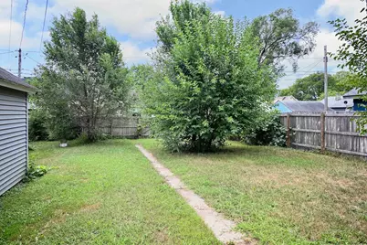 317 E Howard Street, Winona, MN 55987 - Photo 18