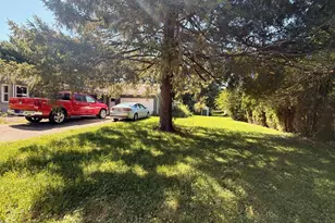 302 Central Ave S, Geneva, MN 56035 - Photo 10