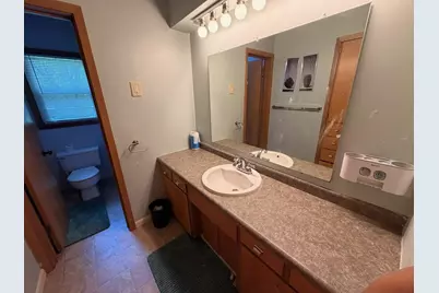 302 Central Avenue S, Geneva, MN 56035 - Photo 8