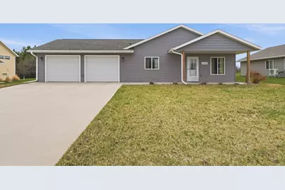 1504 Jasmine Drive, Alexandria, MN 56308 - Photo 2
