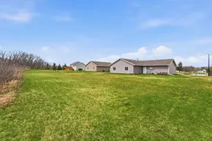 1504 Jasmine Dr, Alexandria, MN 56308 - Photo 16