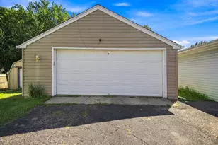 306 E 3rd St, Albert Lea, MN 56007 - Photo 34