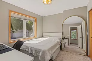 1306 Boardwalk Pl, Minneapolis, MN 55411 - Photo 12