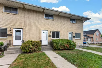 226 Minnesota Street S, Shakopee, MN 55379 - Photo 1