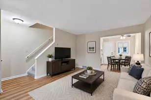 226 Minnesota St S, Shakopee, MN 55379 - Photo 2