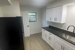 604 Oakdale Ave, Saint Paul, MN 55107 - Photo 1