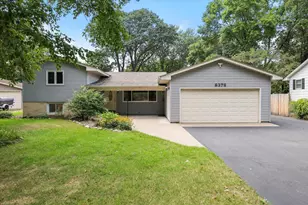 8378 Groveland Rd, Mounds View, MN 55112 - Photo 2