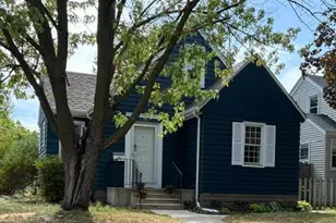 380 Magnolia Ave E, Saint Paul, MN 55130 - Photo 2