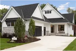 7091 Highland Ct, Eden Prairie, MN 55346 - Photo 1