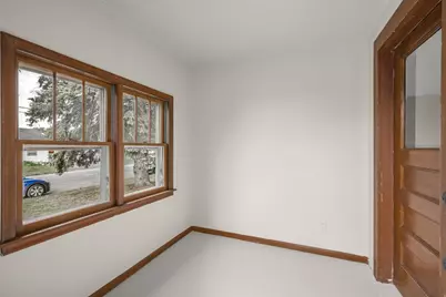 756 McKnight Road N, Maplewood, MN 55119 - Photo 10