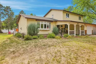 937 Spruce Dr, Saint Cloud, MN 56303 - Photo 2
