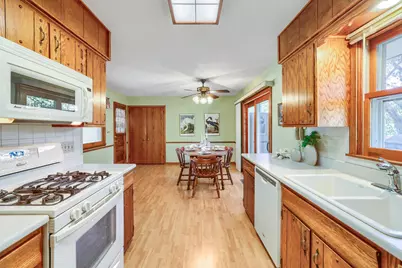 8901 Fremont Avenue S, Bloomington, MN 55420 - Photo 8