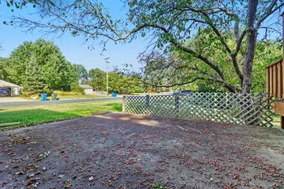 8901 Fremont Avenue S, Bloomington, MN 55420 - Photo 24