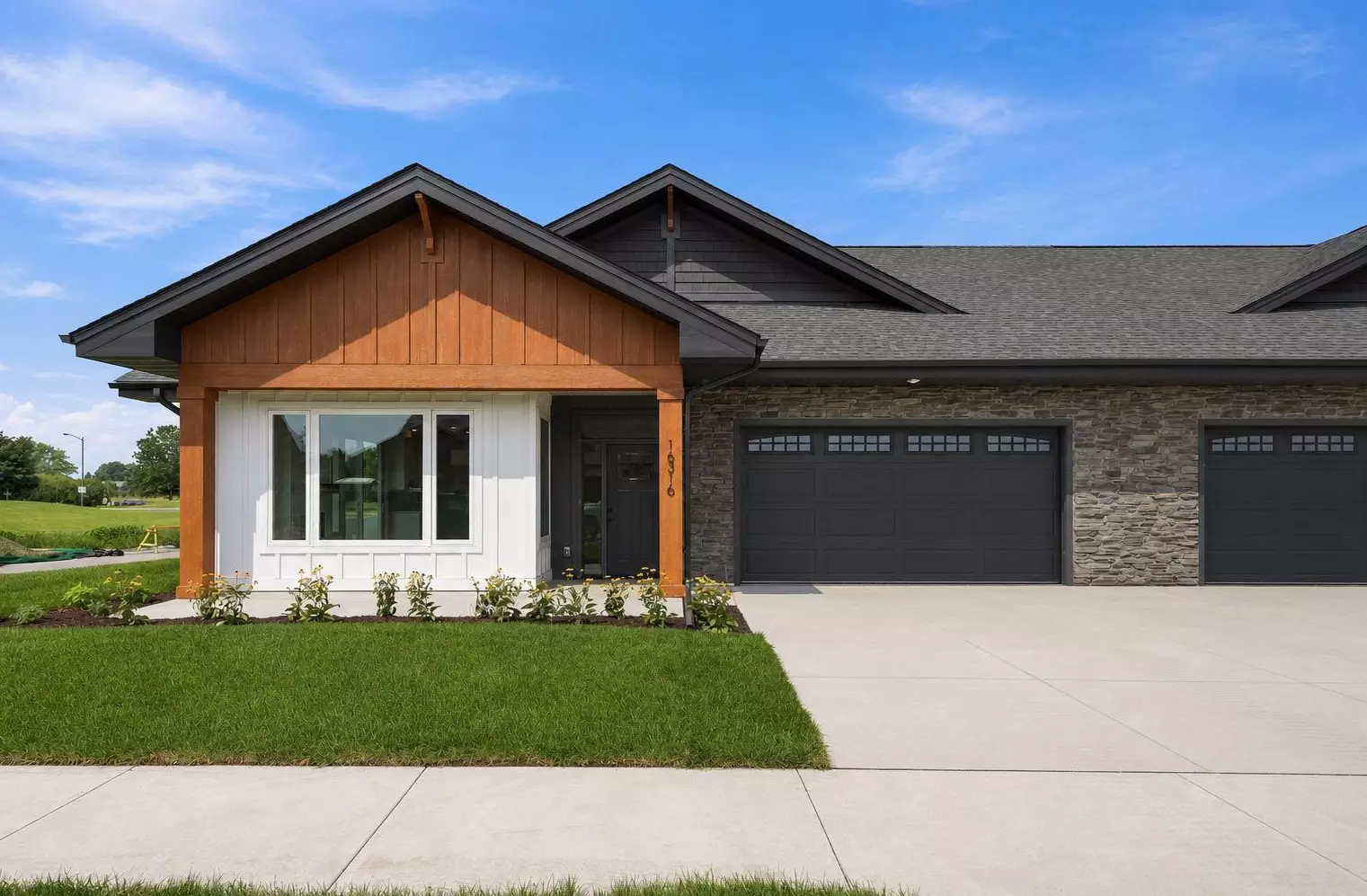 16316 Esprit Ct, Lakeville, MN 55044 - MLS 7139707 - Coldwell Banker
