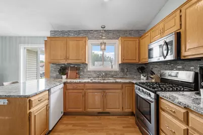 18566 96th Place N, Maple Grove, MN 55311 - Photo 8