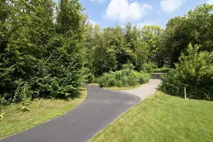 1829 Attenborough St, Shakopee, MN 55379 - Photo 16