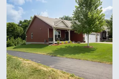 1829 Attenborough Street, Shakopee, MN 55379 - Photo 4
