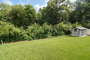 1829 Attenborough St, Shakopee, MN 55379 - Photo 14