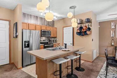 1776 Maryland Avenue E #105, Saint Paul, MN 55106 - Photo 2