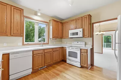 3721 Crossridge Way, Rosemount, MN 55068 - Photo 12