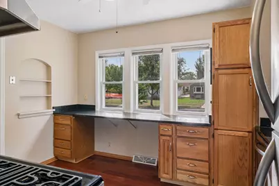 3049 Edgewood Avenue S, Saint Louis Park, MN 55426 - Photo 6