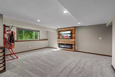 20470 Enfield Avenue N, Forest Lake, MN 55025 - Photo 8