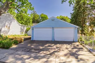 3906 Tyler St NE, Columbia Heights, MN 55421 - Photo 30