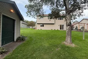 25724 Goldfinch Ave, Wyoming, MN 55092 - Photo 4