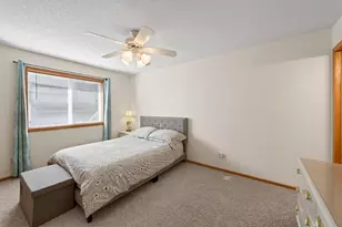 9509 Dogwood Ave N, Brooklyn Park, MN 55443 - Photo 10