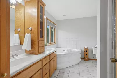 8006 Cooper Avenue, Inver Grove Heights, MN 55076 - Photo 20
