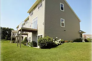 16601 50th Ct N, Plymouth, MN 55446 - Photo 2