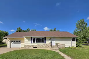 800 King Ave SW, Wadena, MN 56482 - Photo 1