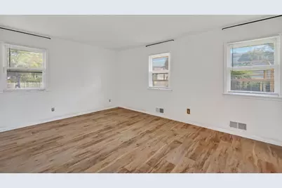 766 Idaho Avenue E, Saint Paul, MN 55106 - Photo 18
