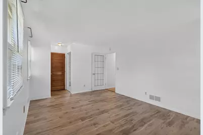 766 Idaho Avenue E, Saint Paul, MN 55106 - Photo 20