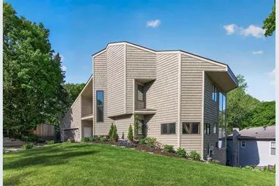 7508 W 77th Street, Chaska, MN 55318 - Photo 4
