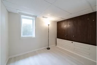 899 Parkview Avenue, Saint Paul, MN 55117 - Photo 18