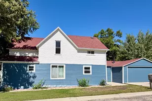 213 Garfield St S, Lake Benton, MN 56149 - Photo 2