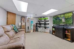 375 4th St SW, Plainview, MN 55964 - Photo 48