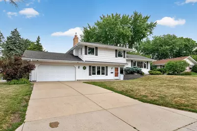 8616 34th Avenue N, New Hope, MN 55427 - Photo 2