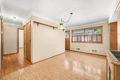 623 Griggs Street S, Saint Paul, MN 55116 - Photo 2
