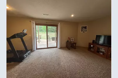 855 Bauer Avenue, Eau Claire, WI 54703 - Photo 40
