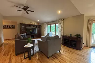 855 Bauer Ave, Eau Claire, WI 54703 - Photo 8