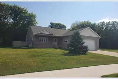 2327 Lake Avenue, New Ulm, MN 56073 - Photo 1