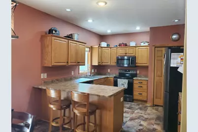2327 Lake Avenue, New Ulm, MN 56073 - Photo 2