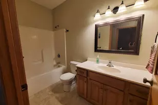 2327 Lake Ave, New Ulm, MN 56073 - Photo 10